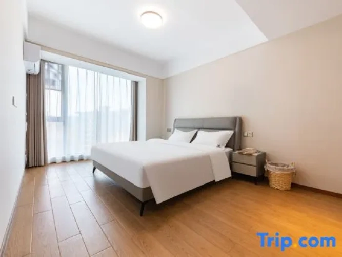 2 Bedrooms Luxury Suite with lake view