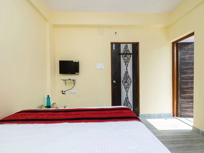 OYO 9811 Hotel Relax Inn