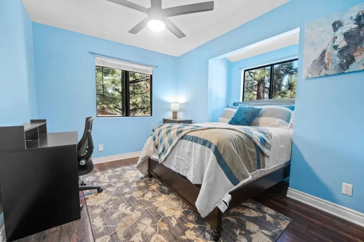 Middle Bear Chalet