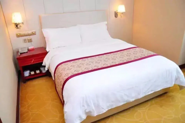 Xining Xibai Hotel
