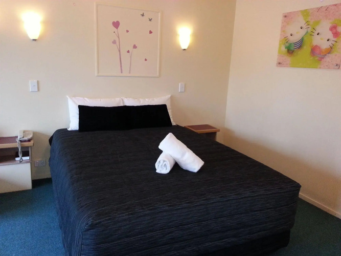 New Castle Motor Lodge