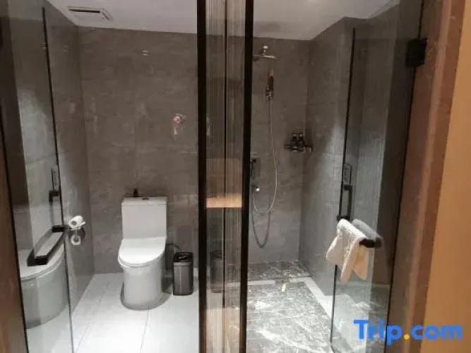 Yahou Light Luxury Hotel