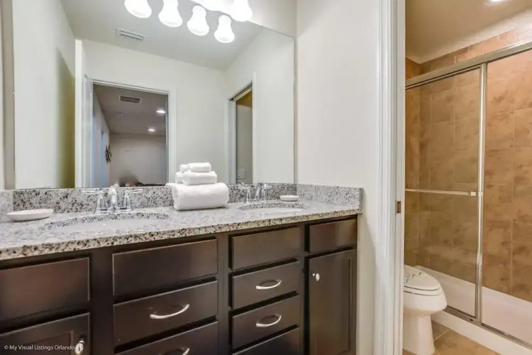 Fantastic Windsor at Westside Resort Home
