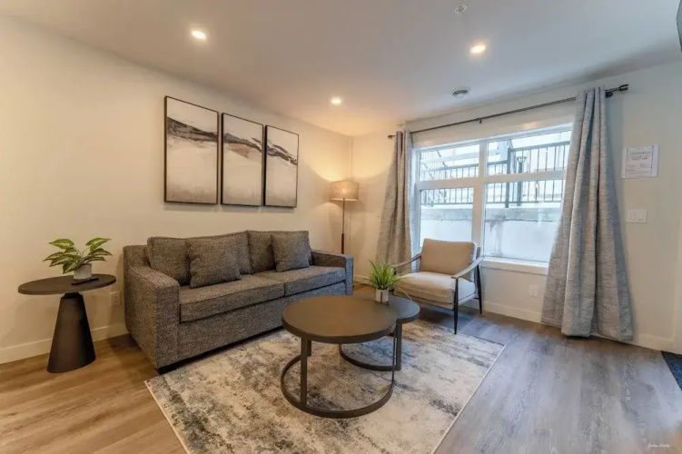 Skyridge 401 by Canmore Premier