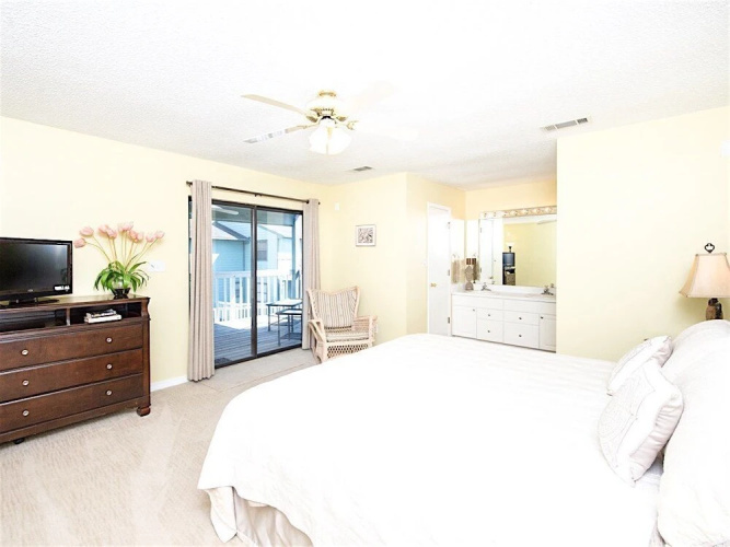 28561 Canal Rd Condo by RedAwning