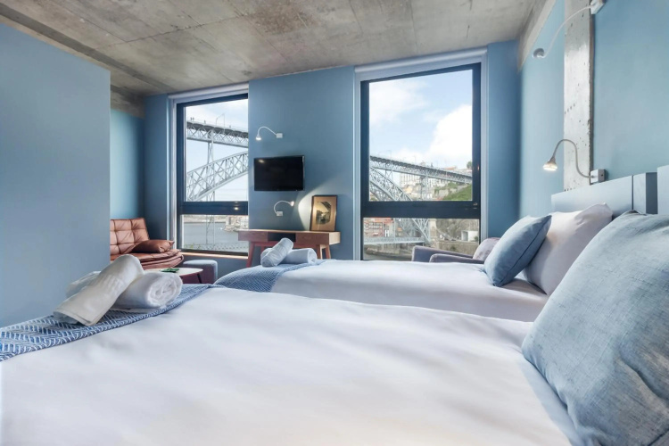 Bridge It - Suites & Views