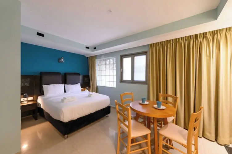 Marina Beach Hotel