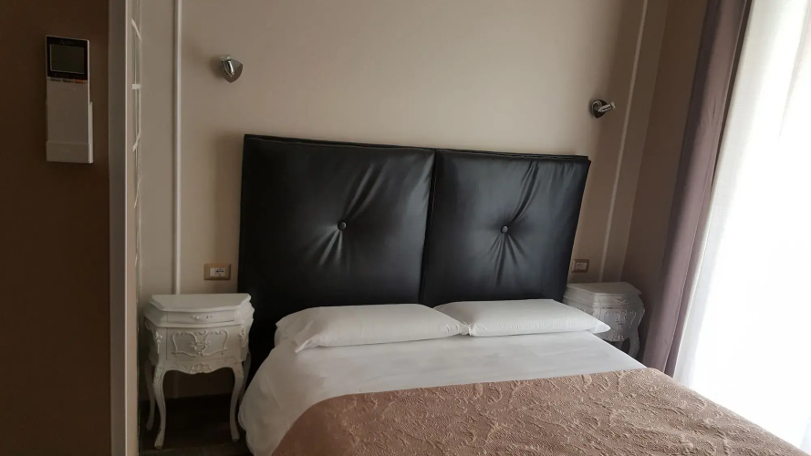 Candia Rooms