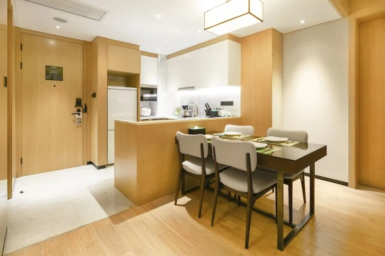 1 Bedroom Suite