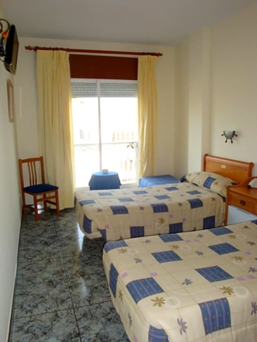 Standard Twin room with balcony