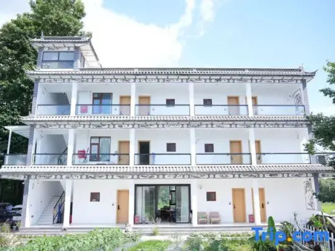 Baoyun Resident Hostel