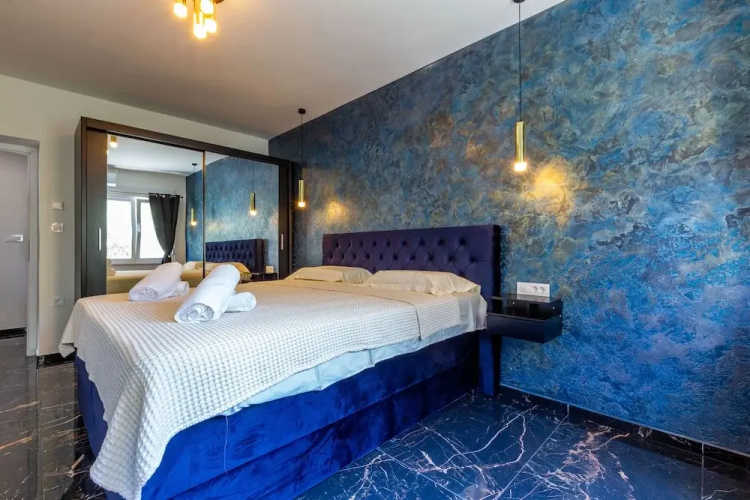 Luxury Hedone Apartment with Private SPA Zone