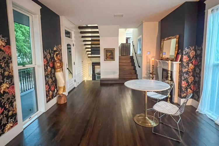 Rare - Unique East Austin Home - Walk to Downtown