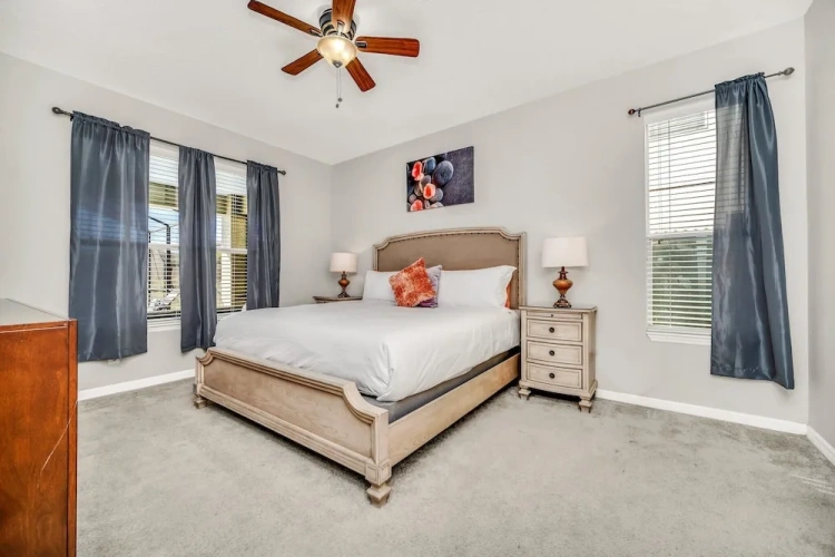 6 Bedrooms Cottage
