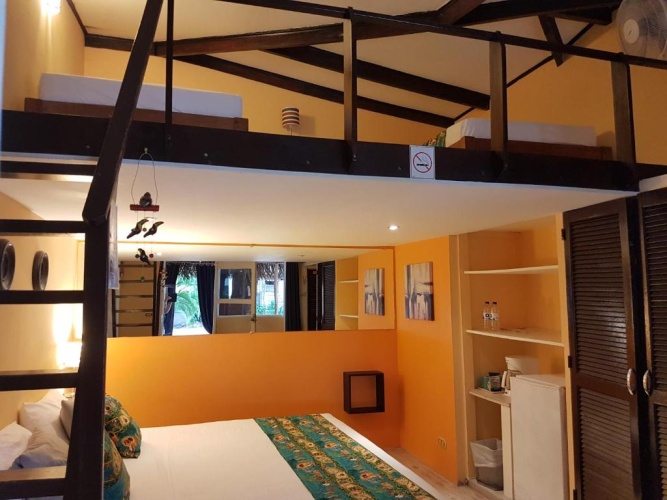 Standard Quadruple room with garden view