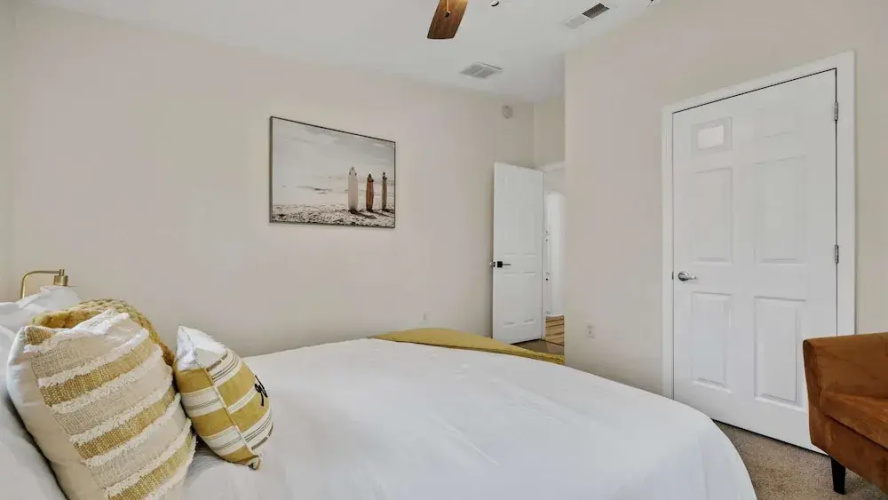 The Oak Hideaway Pet Friendly 3bd!