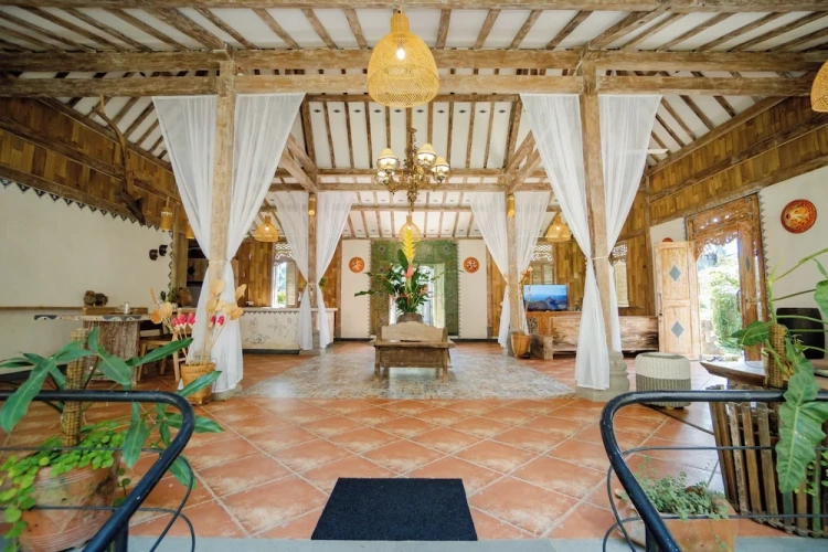 2 Bedrooms Villa with balcony and with garden view