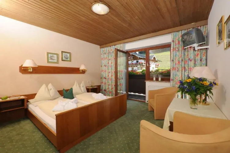 Hotel Neubergerhof