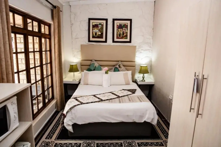 Standard Double room with view