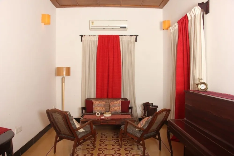 3 Bedrooms Luxury Villa