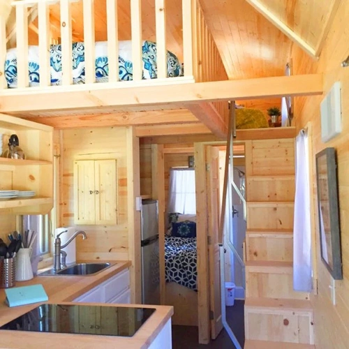 1 Bedroom Cottage with balcony