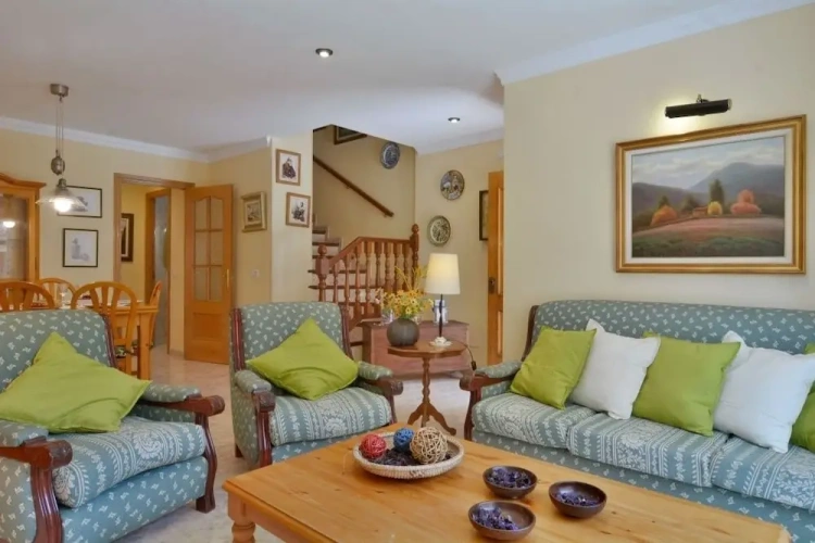 3 Bedrooms Villa