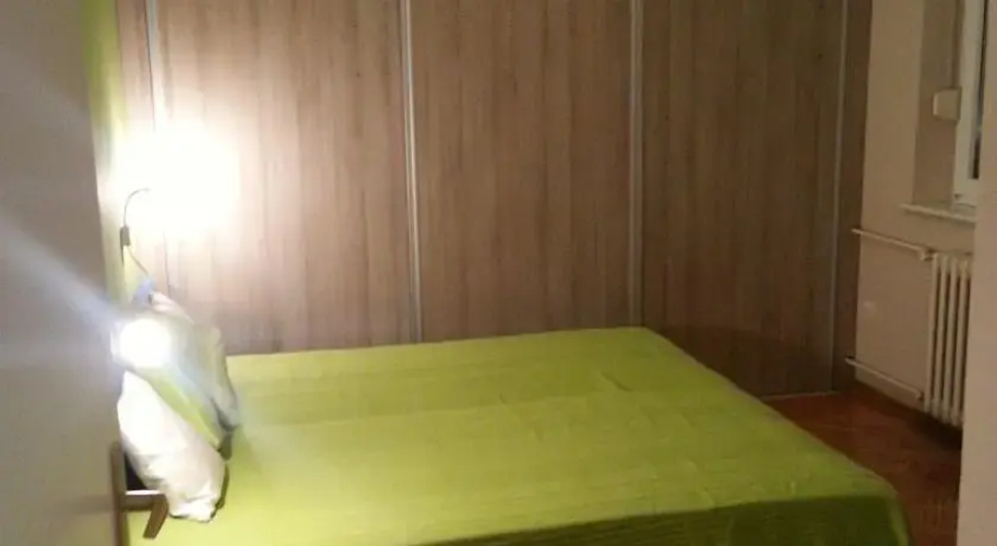 Green Apple Apartment