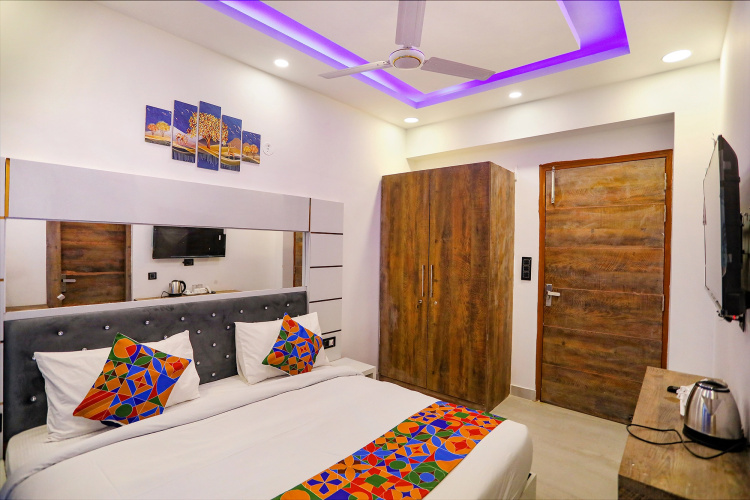 FabHotel F9 Noida Sector 27