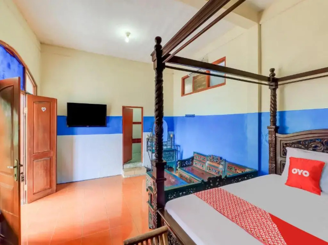 OYO 91042 Hawaina Hotel