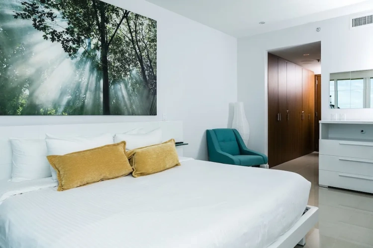 2 Bedrooms Standard Family room with ocean view