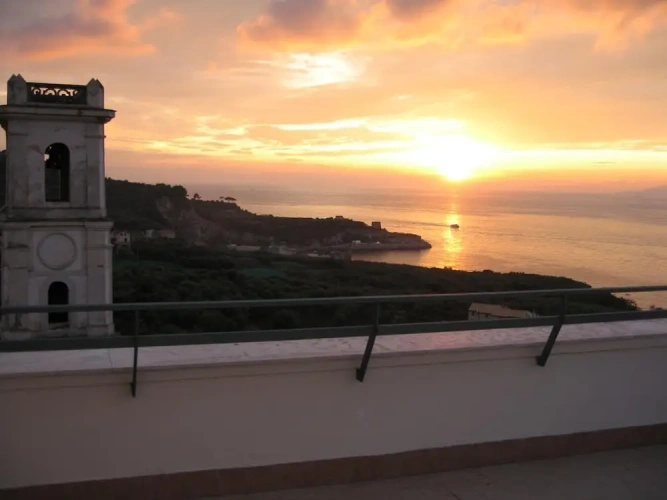 Standard Double room with balcony and with sea view
