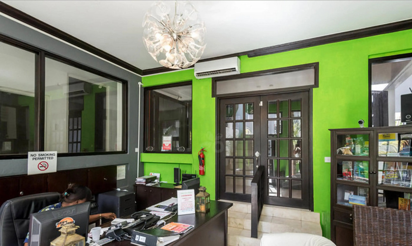 Silver Point Hotel