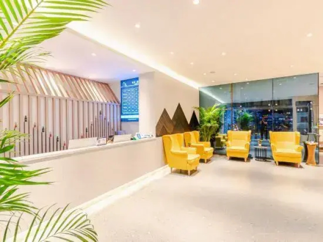 Lingju B & B Hotel