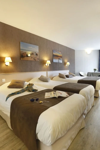 Standard Quadruple Family room with balcony