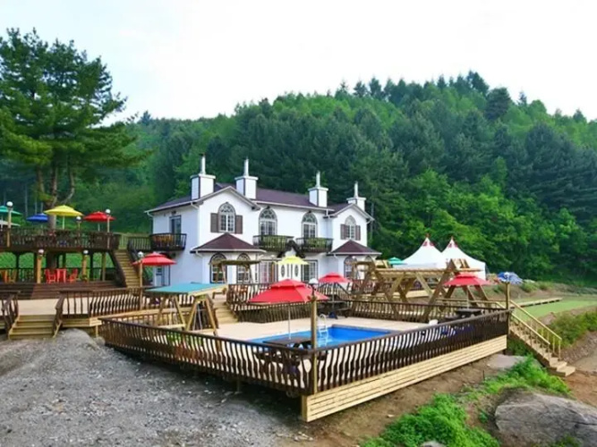 Gold castle