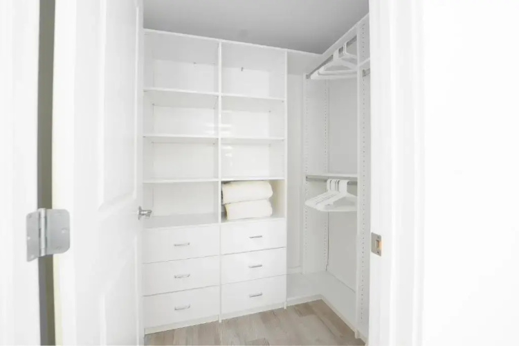 Thomas Sea Suites at Harbourtown