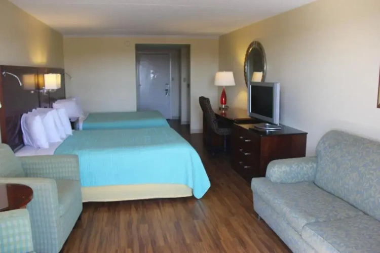 Quadruple Suite with balcony