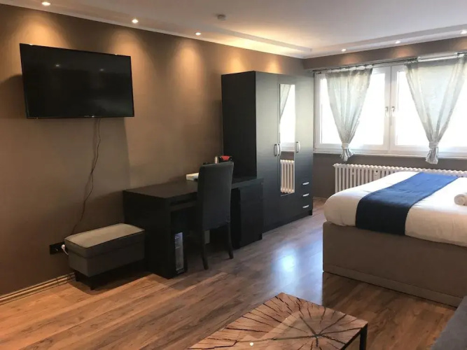Mike's Four - Hostel