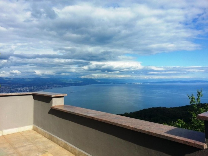 2 Bedrooms Apartment with sea view