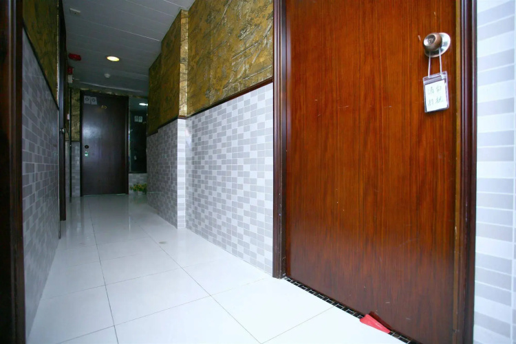 H.K Commercial Inn