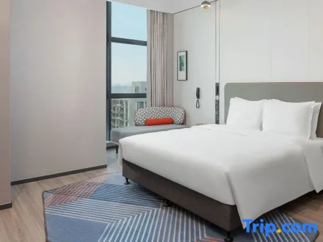1 Bedroom Suite with lake view