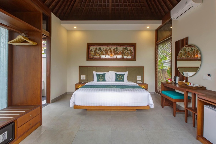 Superior room