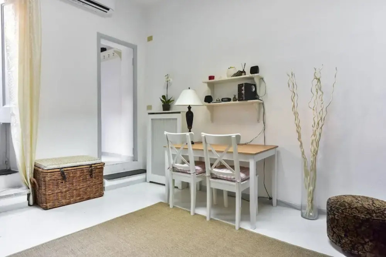 Monti Secret Garden Apartment