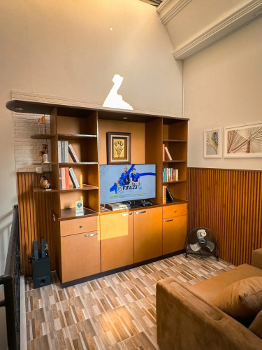 Hening House - 5 Bedrooms