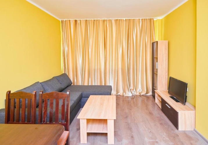 1 Bedroom Apartment with balcony and with view