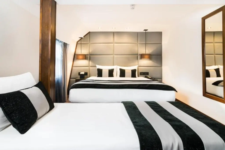 Deluxe Triple room