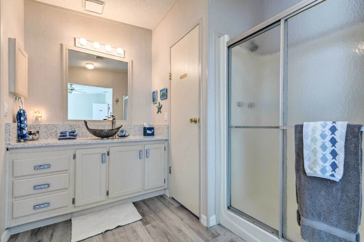 2 Bedrooms Cottage