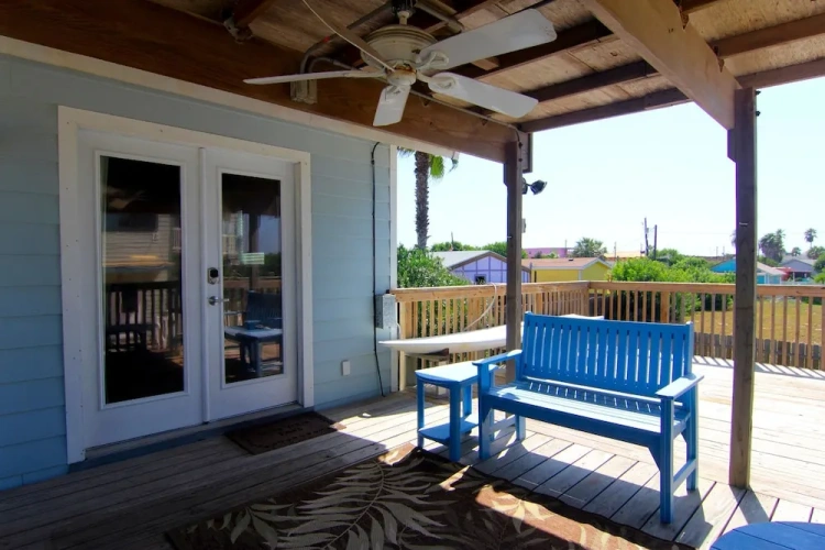 2 Bedrooms Cottage