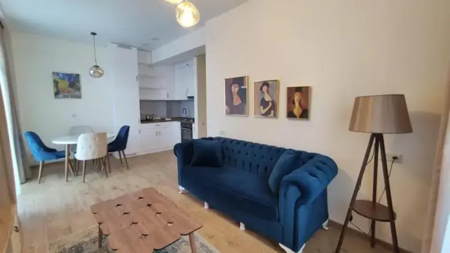 Apartment 76
