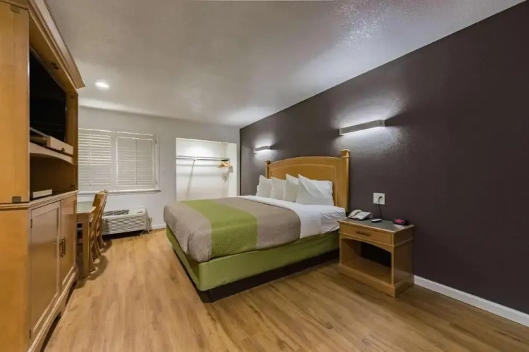 Deluxe Double Suite
